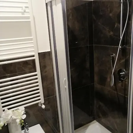 Home33 Πανσιόν *