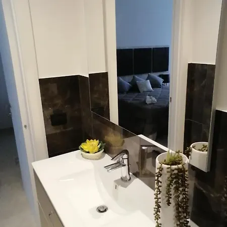 Home33 Πανσιόν *