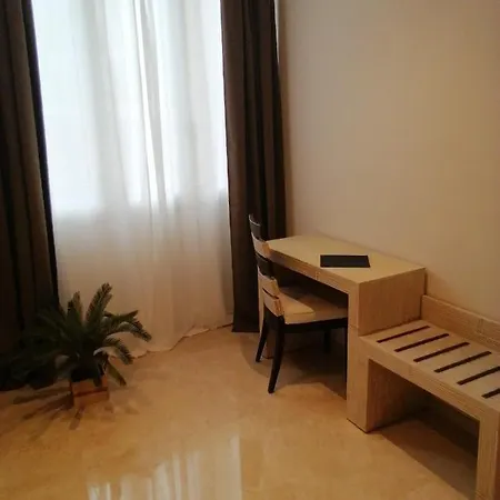 Home33 Πανσιόν *