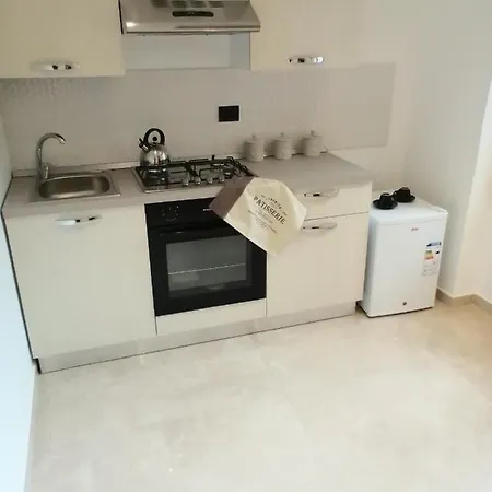 Home33 Pensjonat Bari